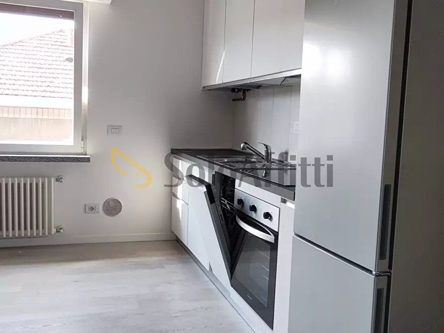 Immagine 3 di Bilocale in affitto  in via adige a Cusano Milanino