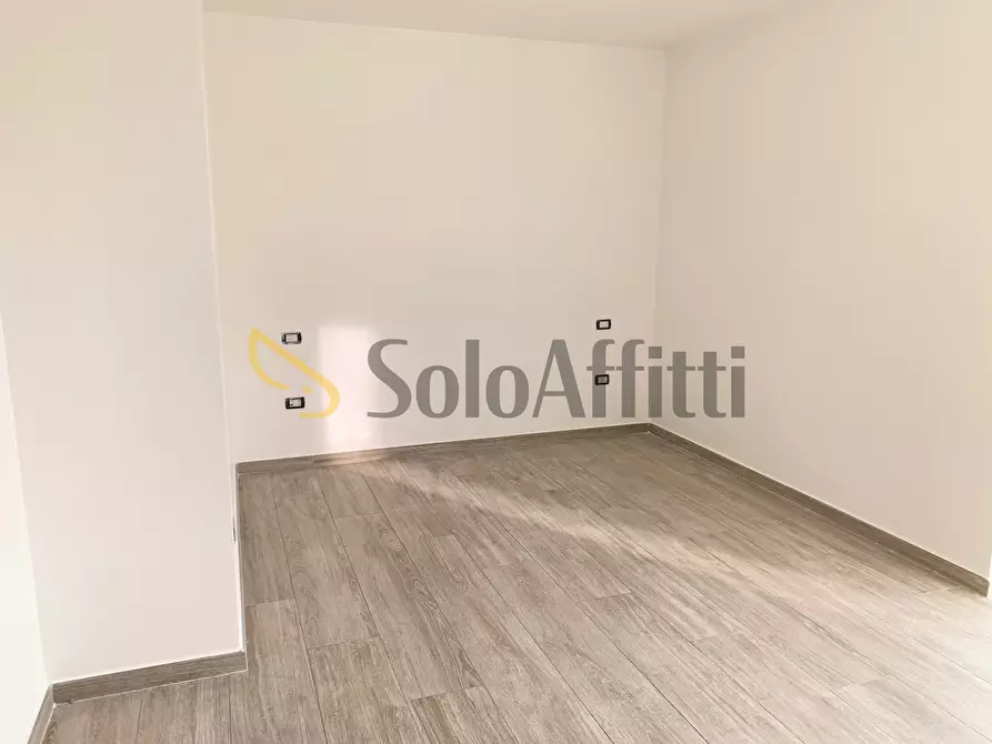 Immagine 14 di Trilocale in affitto  in Via delle Ferriere 20 a Caserta