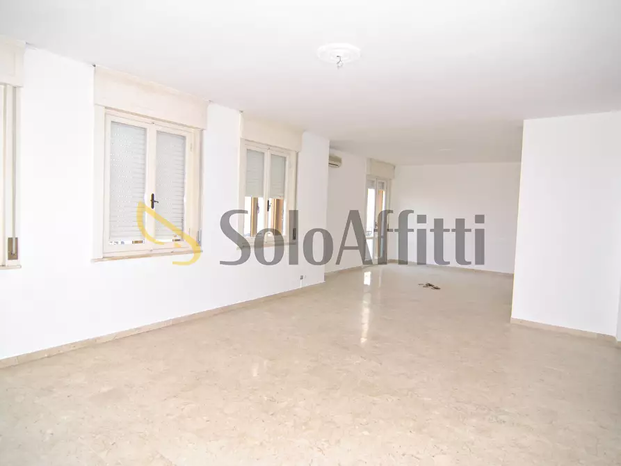 Immagine 1 di Appartamento in affitto  in Via Roma 70 a Livorno