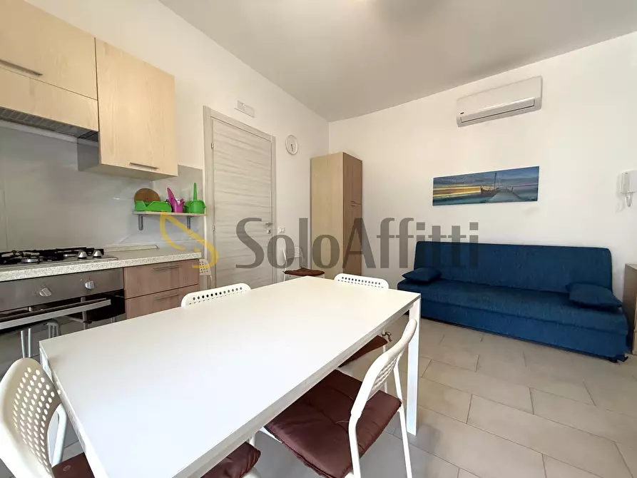 Immagine 2 di Trilocale in affitto  a Montauro