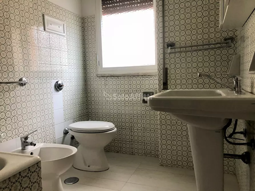 Immagine 14 di Stanza singola in affitto  a Catanzaro