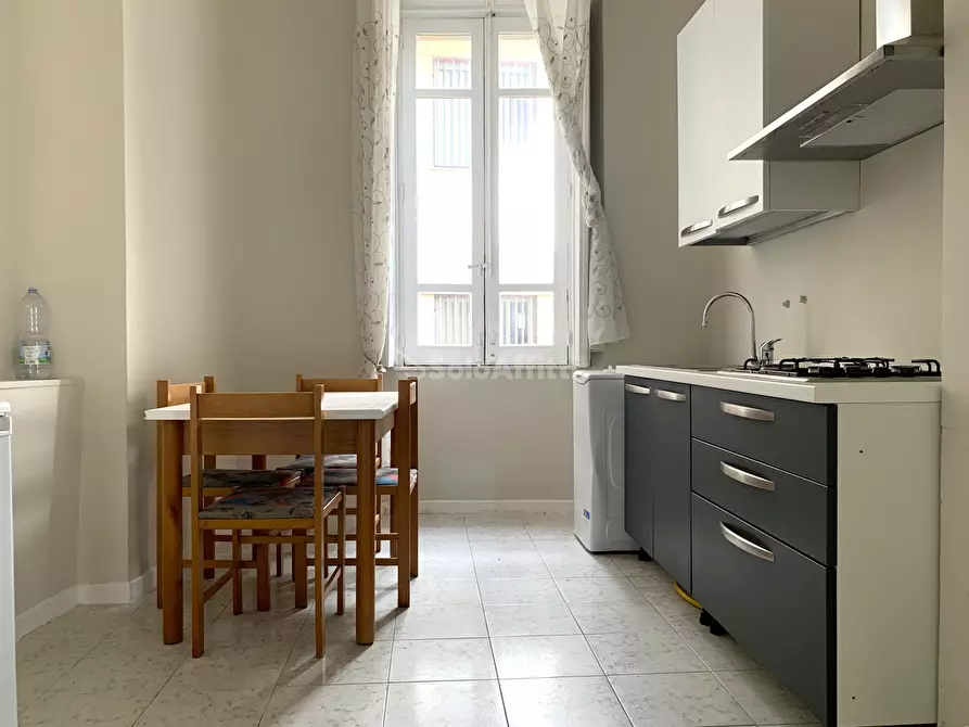 Immagine 5 di Trilocale in affitto  a Catanzaro