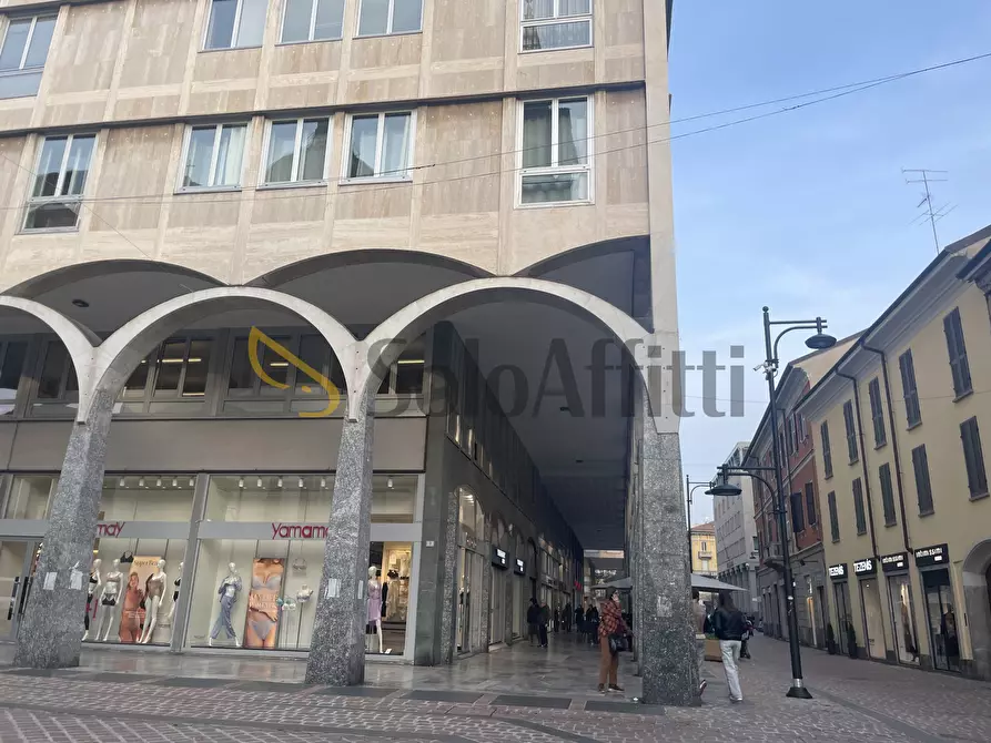 Immagine 30 di Trilocale in affitto  in Via Rosmini 4 a Busto Arsizio