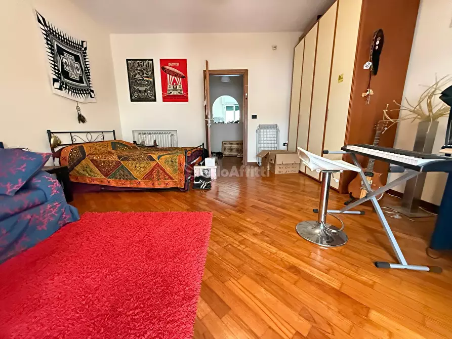 Immagine 9 di Stanza singola in affitto  in Via Bernardo Tanucci 72 a Caserta