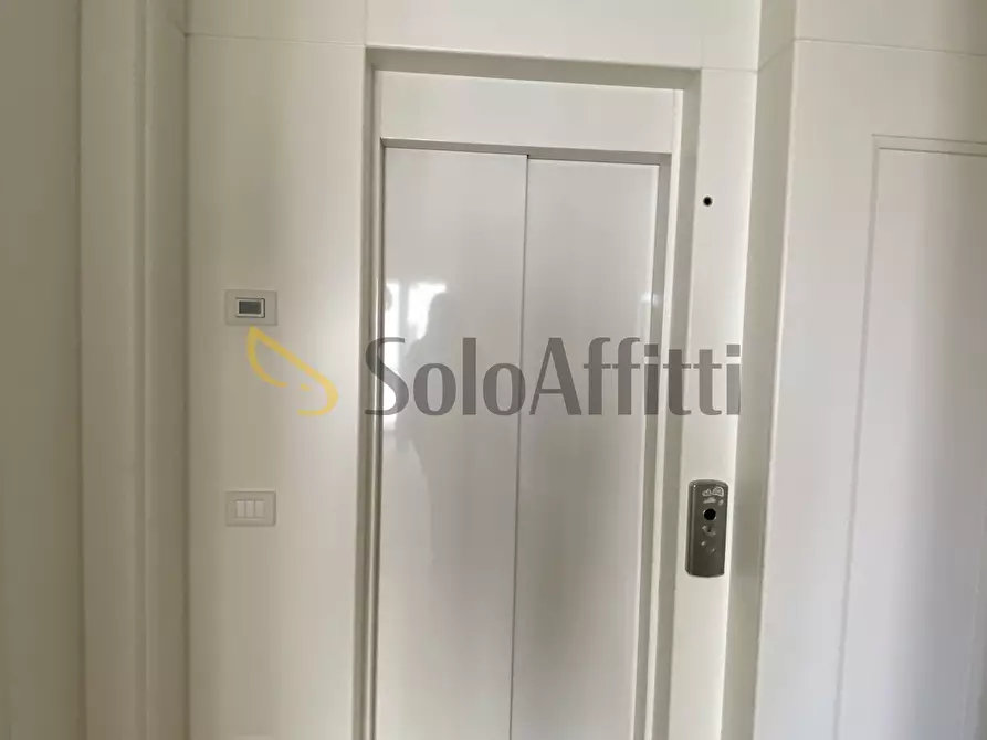 Immagine 30 di Villa in affitto  in Via Antonio Fogazzaro 9 a Rimini