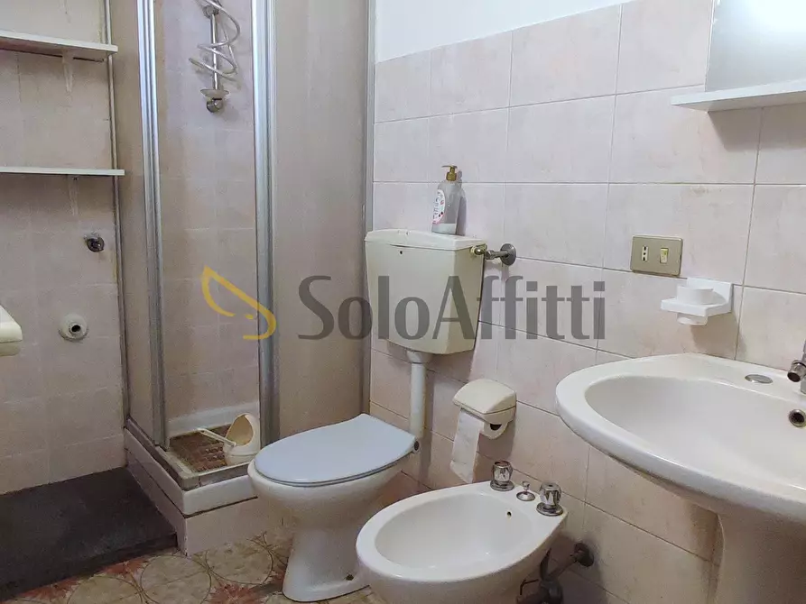 Immagine 7 di Bilocale in affitto  a Lipomo