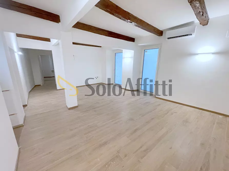 Immagine 2 di Bilocale in affitto  a Osimo