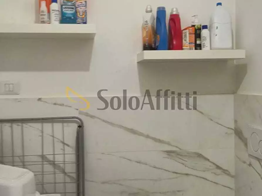 Immagine 25 di Trilocale in affitto  in Via Viverone 13 a Torino