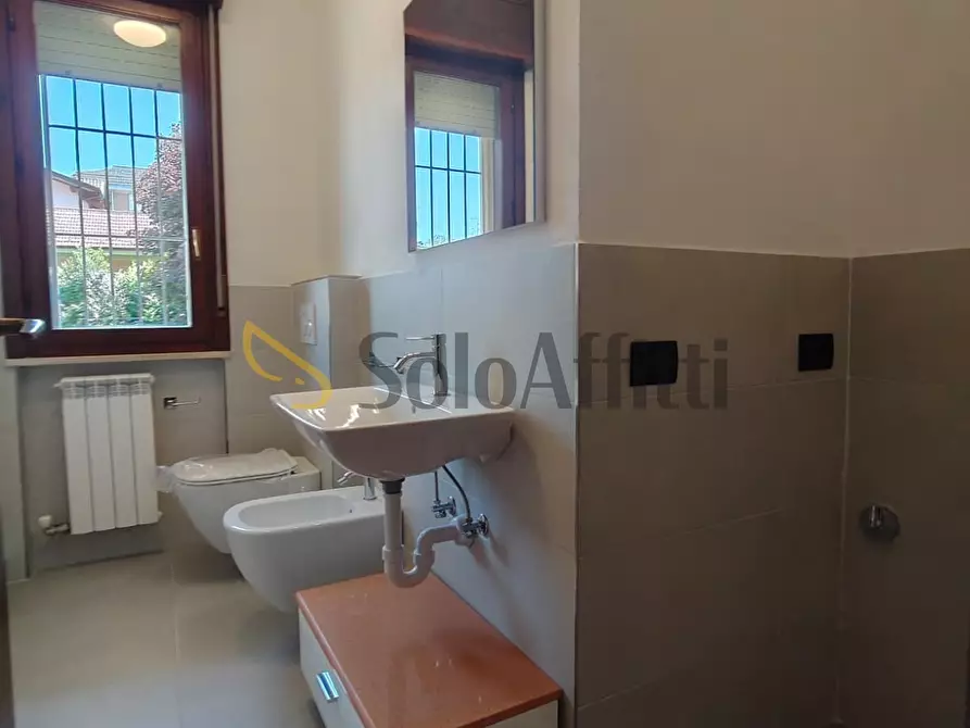 Immagine 22 di Trilocale in affitto  a Gallarate