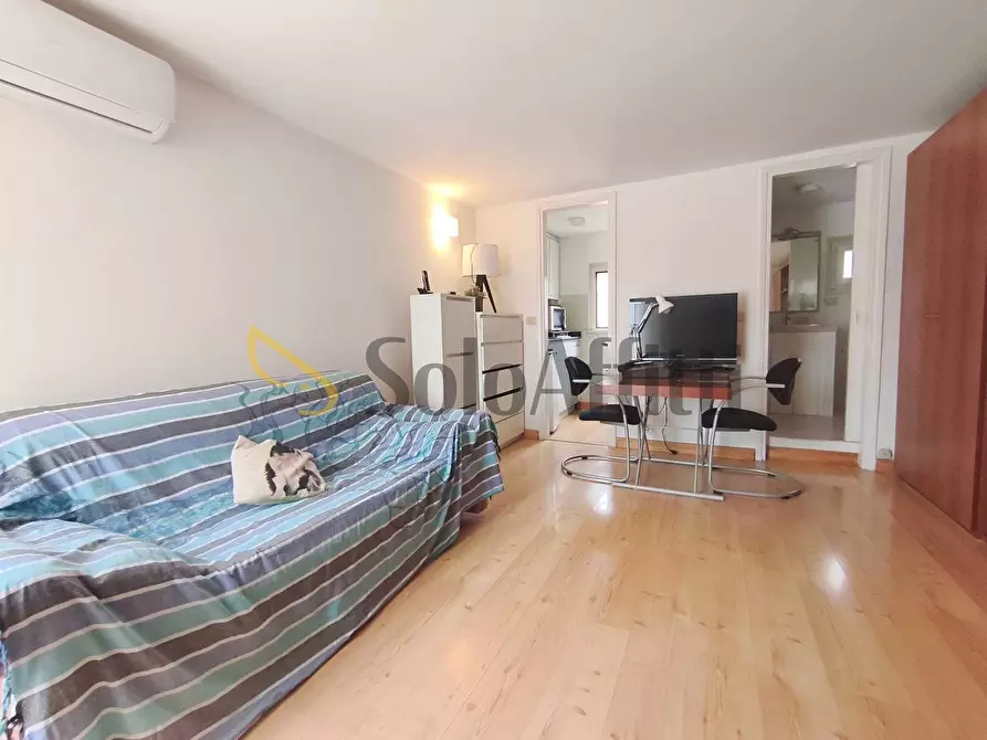 Immagine 3 di Monolocale in affitto  in Via Mario Fani a Roma