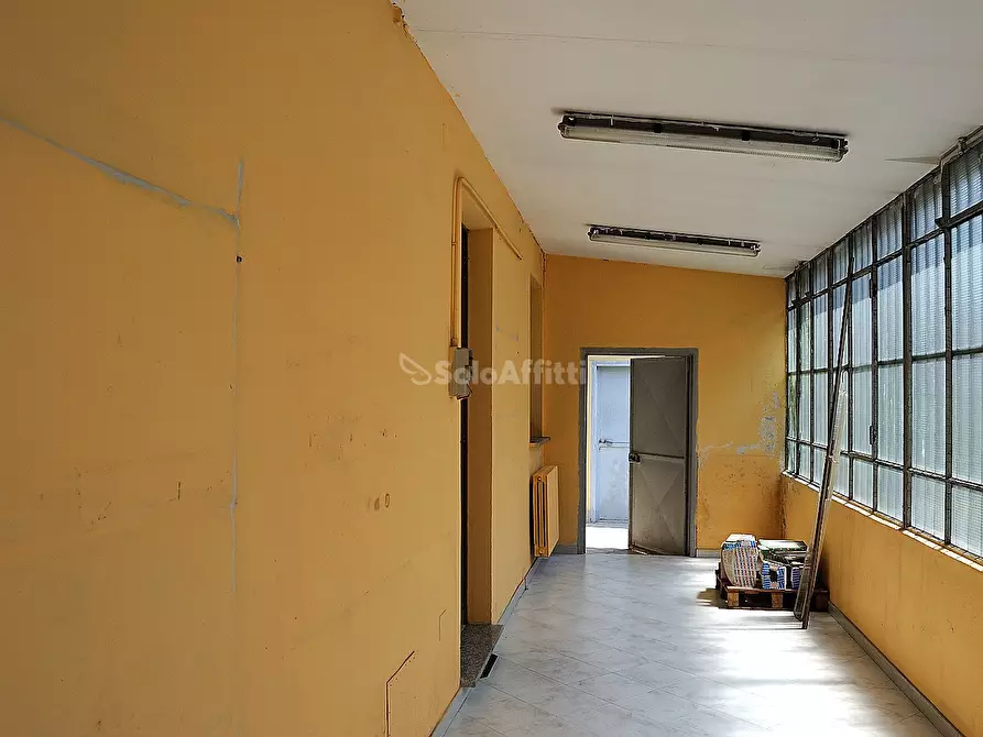 Immagine 12 di Locale commerciale in affitto  in Via Fratelli Rosselli 7 a Settimo Torinese