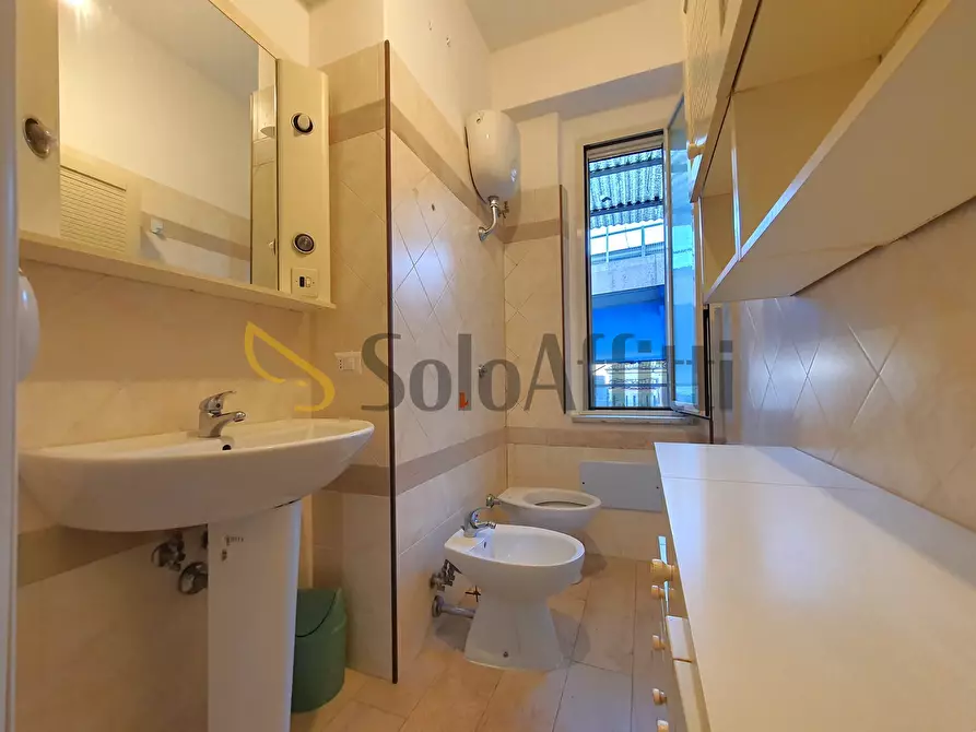 Immagine 9 di Trilocale in affitto  a Catanzaro