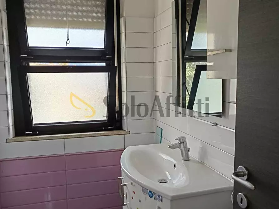 Immagine 22 di Quadrilocale in affitto  a Latina