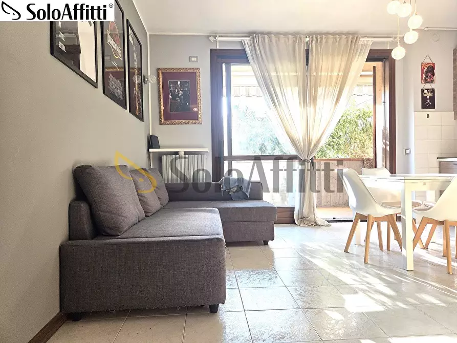 Immagine 2 di Bilocale in affitto  in Via Alba 16 a Nova Milanese