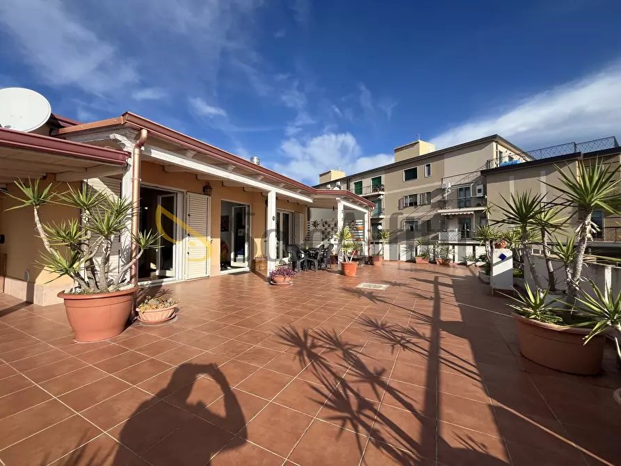 Immagine 15 di Stanza singola in affitto  a Catanzaro