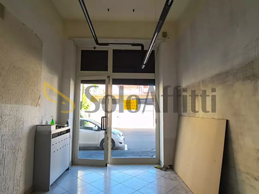 Immagine 5 di Locale commerciale in affitto  a Orbassano