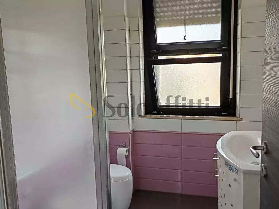 Immagine 26 di Quadrilocale in affitto  a Latina