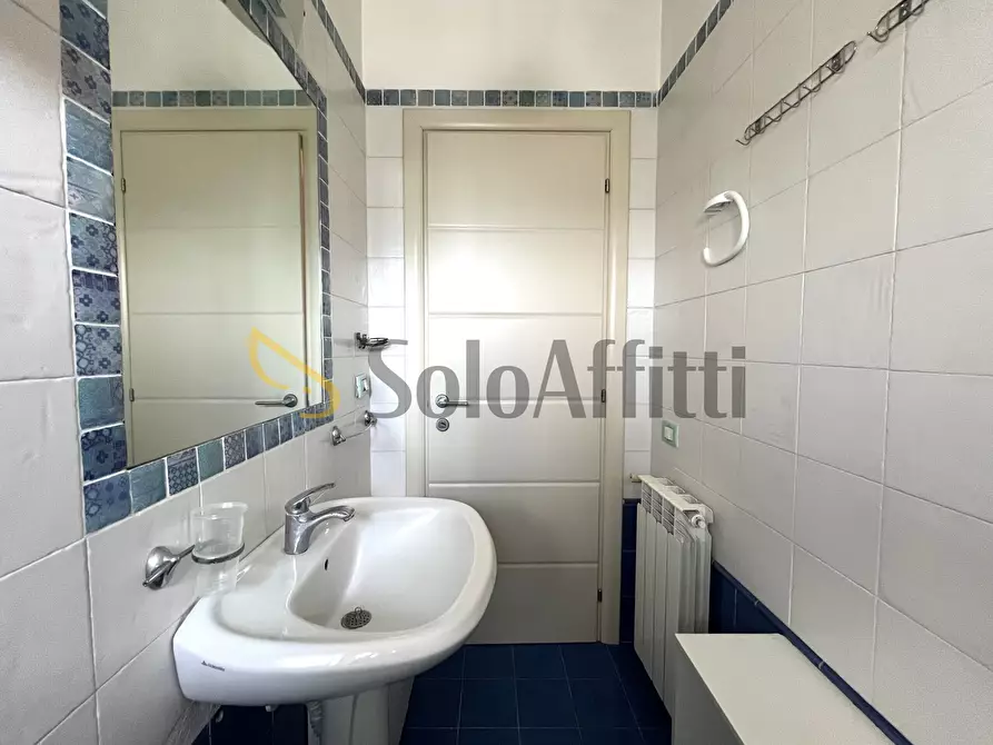 Immagine 9 di Stanza singola in affitto  a Catanzaro