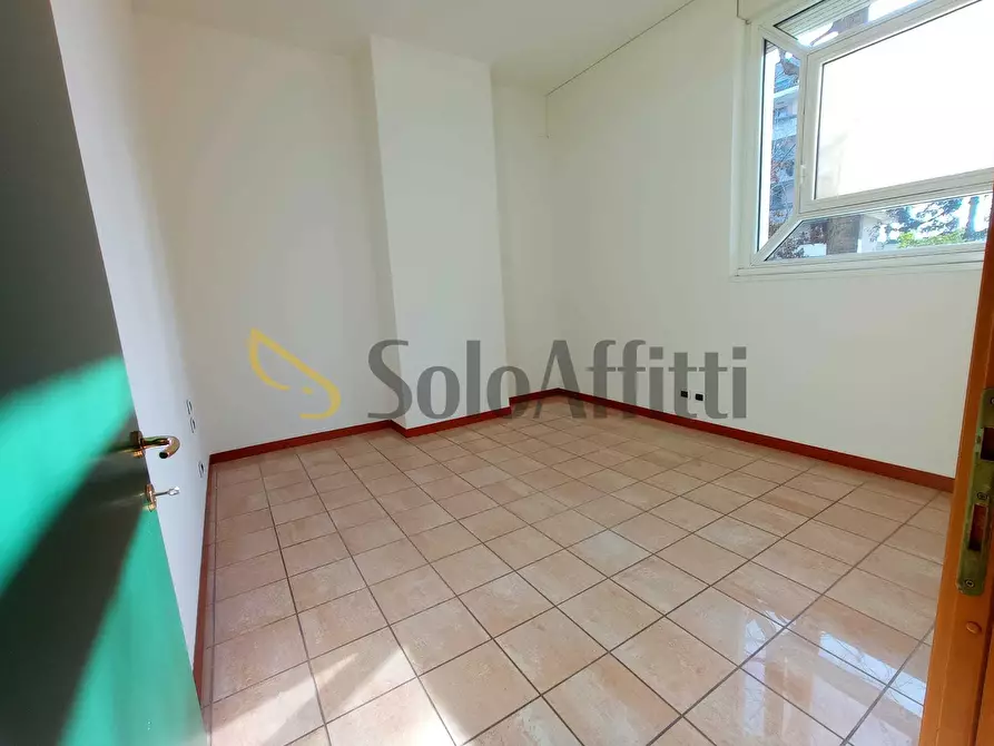 Immagine 14 di Trilocale in affitto  a Gallarate