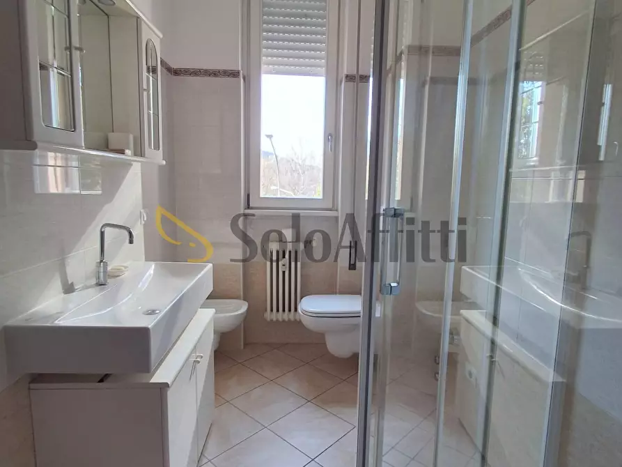 Immagine 11 di Trilocale in affitto  in Via Montelungo 23 a Como