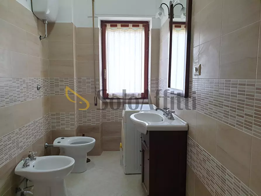 Immagine 8 di Stanza singola in affitto  a Catanzaro