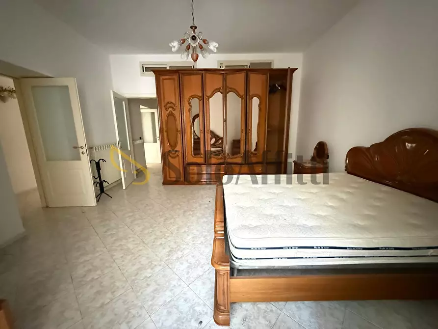 Immagine 15 di Trilocale in affitto  in Via dei Giardini 33 a Caserta