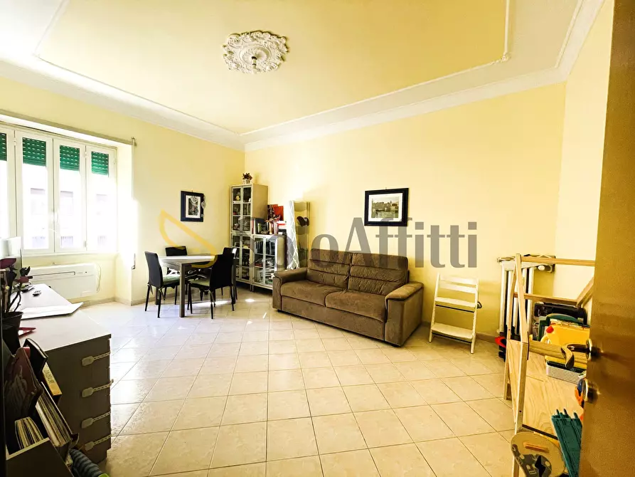 Immagine 2 di Trilocale in affitto  in via Pomezia a Roma