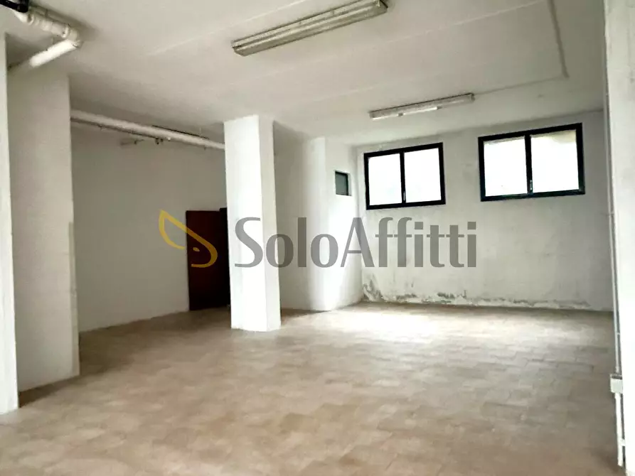 Immagine 6 di Capannone industriale in affitto  in via Bolivia 42 a Paderno Dugnano