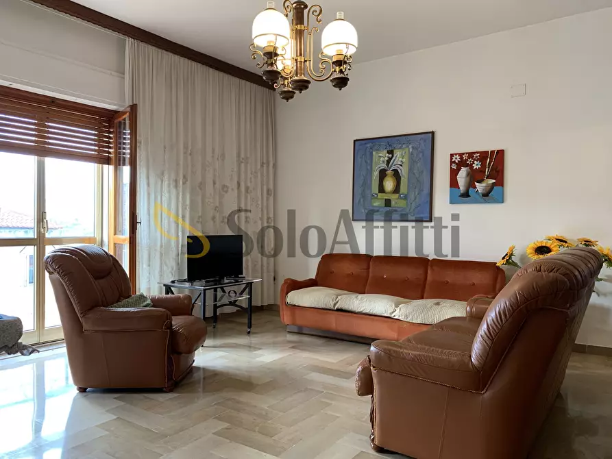 Immagine 5 di Stanza singola in affitto  a Catanzaro