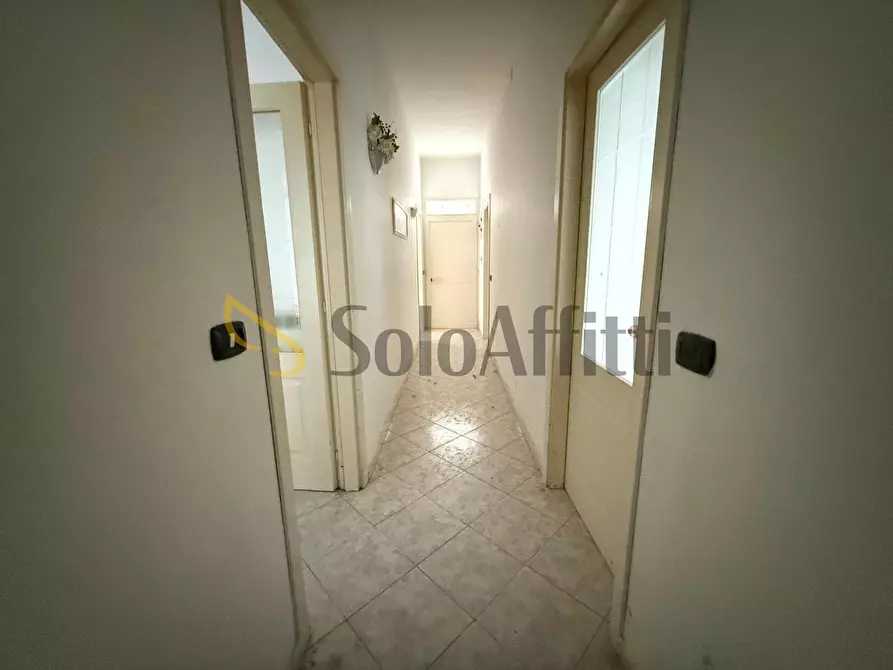 Immagine 25 di Trilocale in affitto  in Via dei Giardini 33 a Caserta