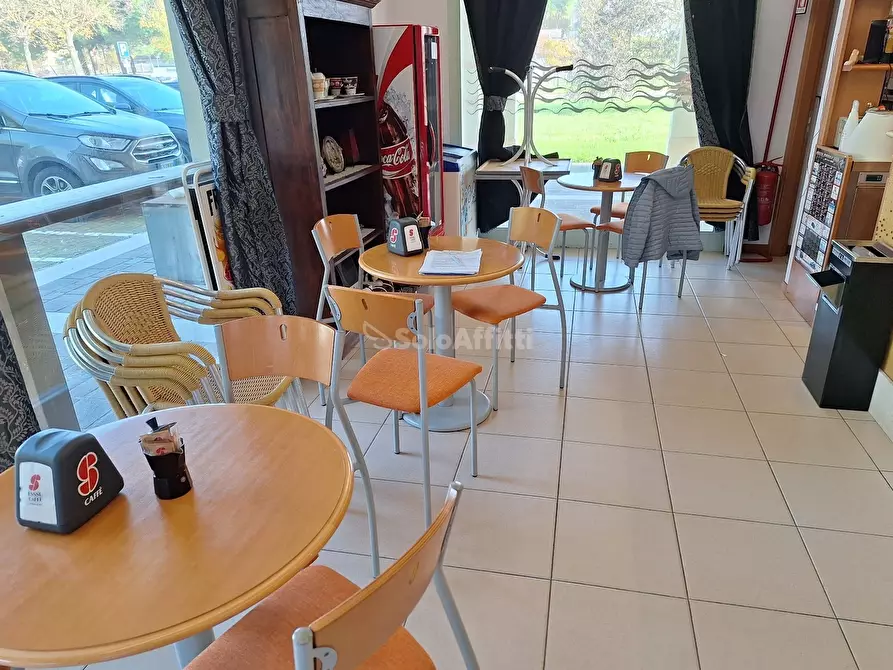 Immagine 1 di Bar / Ristorante in affitto  in Piazza Falcone a Bellaria-Igea Marina