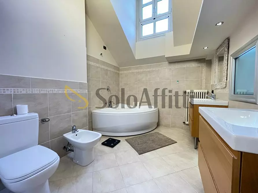 Immagine 18 di Trilocale in affitto  a Gallarate