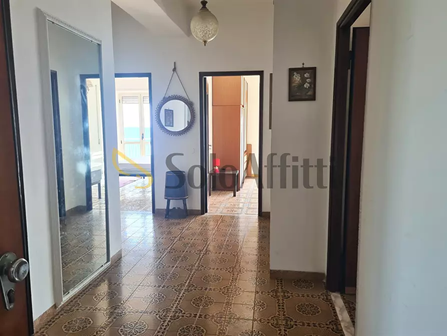 Immagine 2 di Quadrilocale in affitto  a Catanzaro