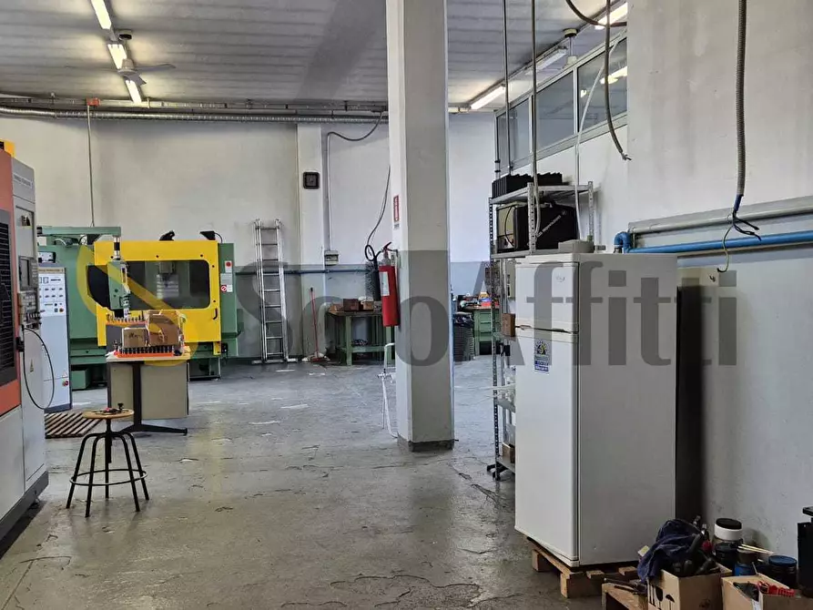 Immagine 6 di Capannone industriale in affitto  in Via Francesco De Sanctis a Torino