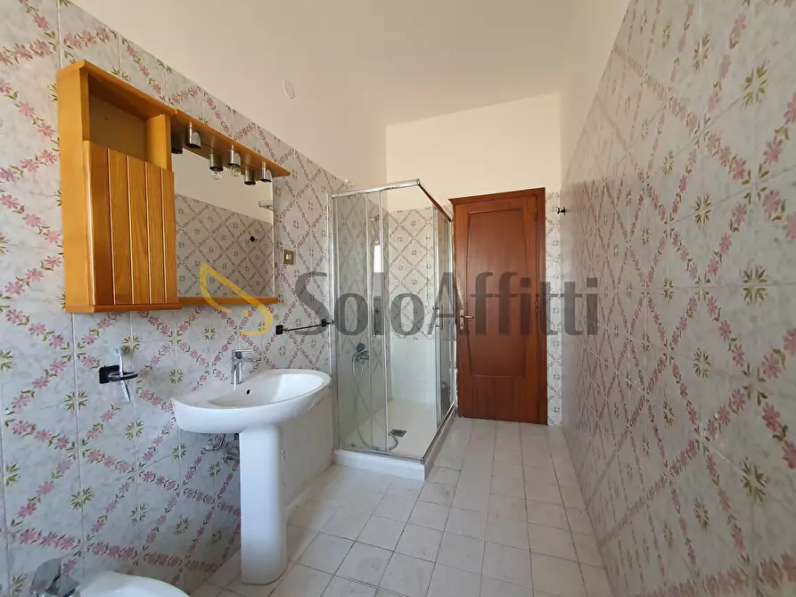 Immagine 13 di Trilocale in affitto  a Catanzaro