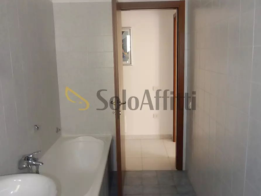 Immagine 9 di Quadrilocale in affitto  a Catanzaro