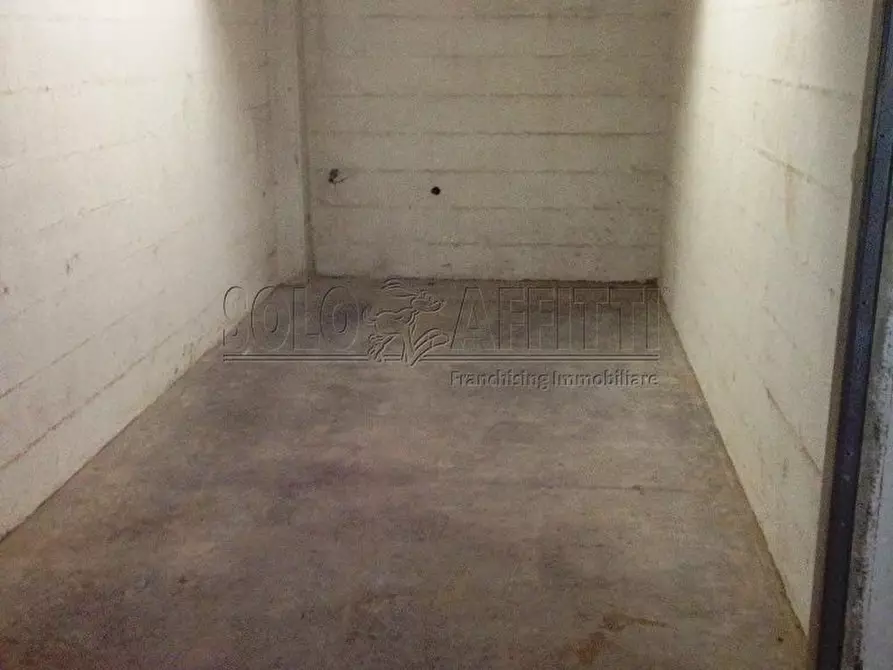 Immagine 4 di Garage in affitto  in via del Casaletto 140 a Roma