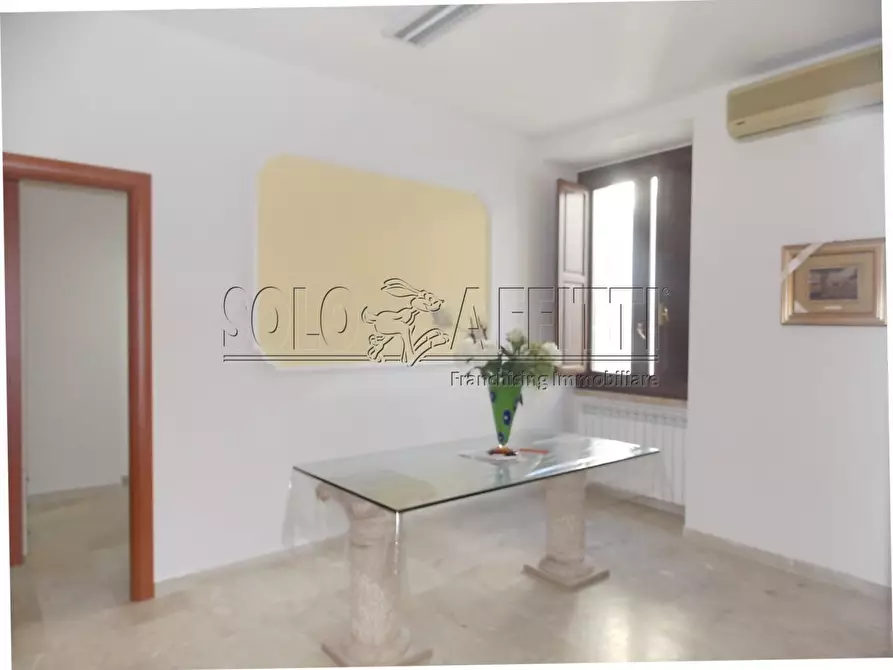 Immagine 4 di Stanza singola in affitto  a Catanzaro