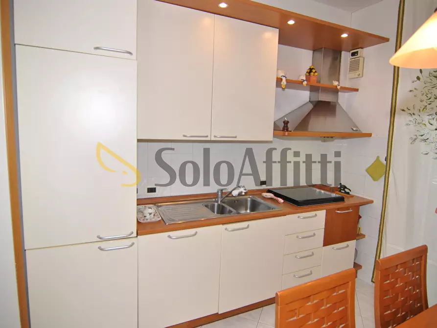 Immagine 11 di Quadrilocale in affitto  in Viale Giovanni Boccaccio 5 a Livorno