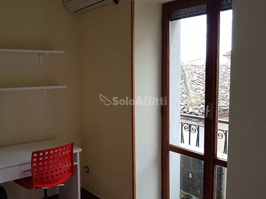 Immagine 18 di Stanza singola in affitto  a Catanzaro