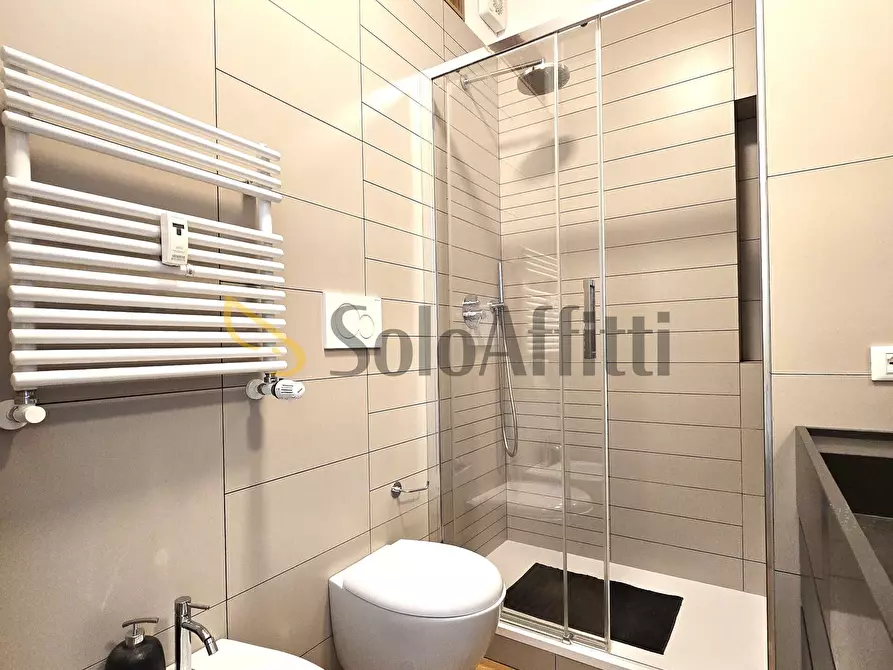 Immagine 20 di Trilocale in affitto  in Via Capo Miseno 6 a Roma