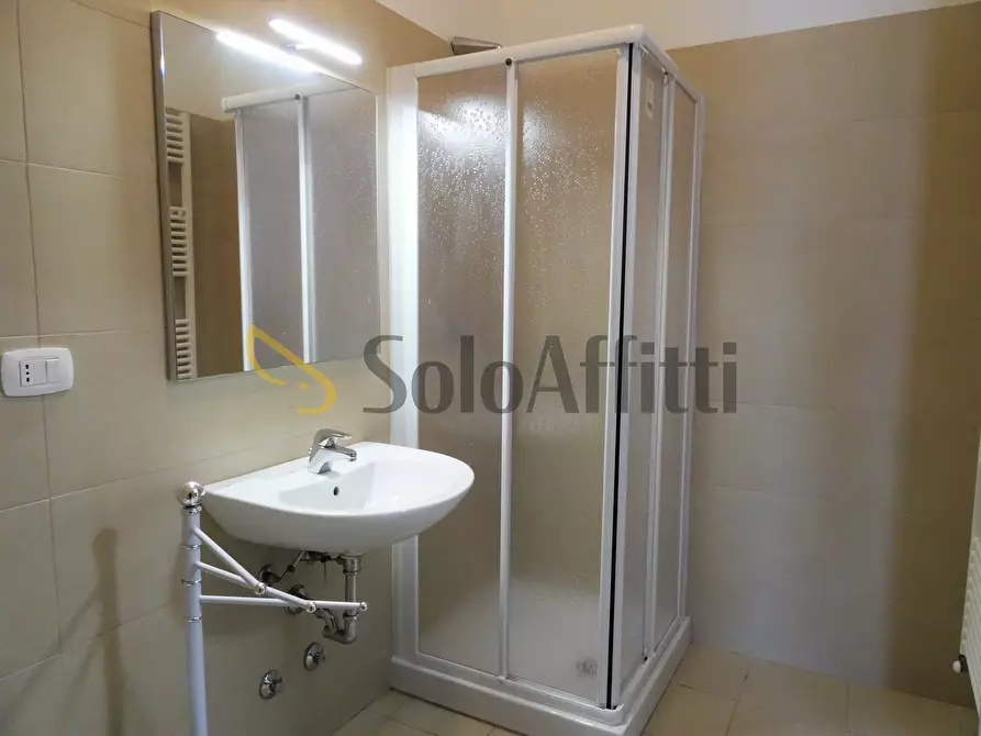 Immagine 8 di Trilocale in affitto  a Gallarate