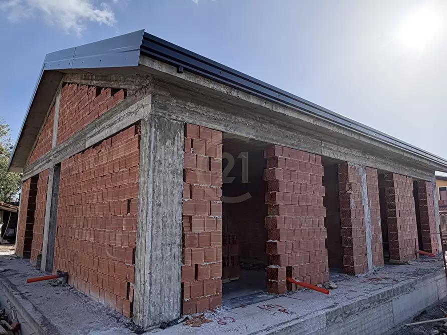 Immagine 6 di Villa in vendita  in Via Aristotele 14 a Mascalucia