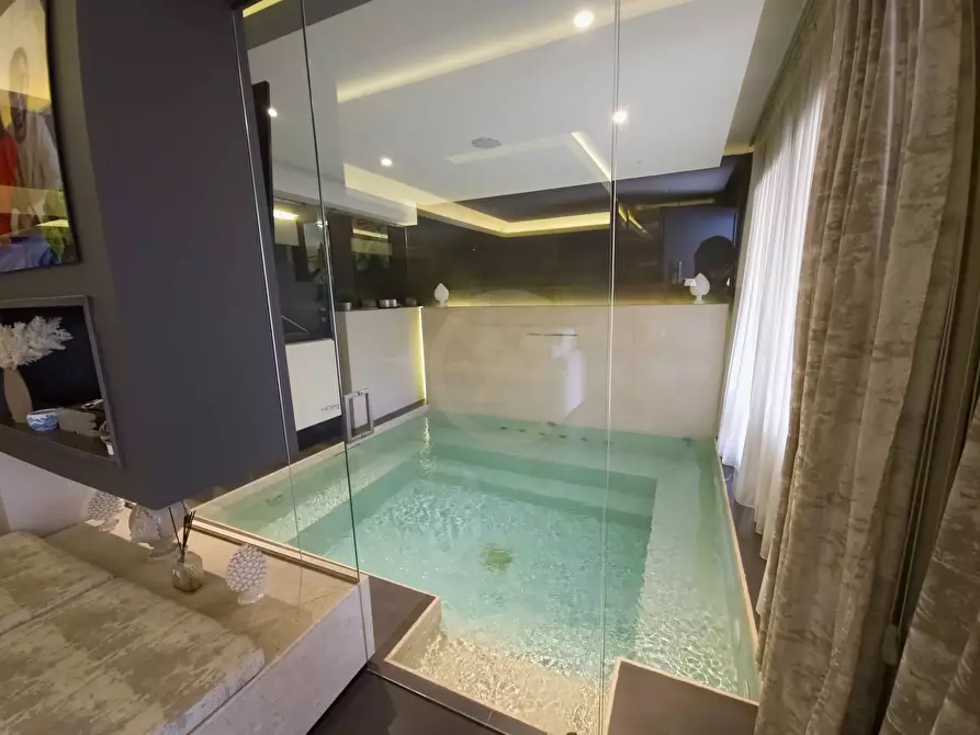 Immagine 13 di Villa in vendita  a Mascalucia