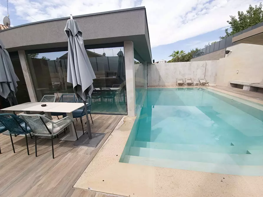 Immagine 7 di Villa in vendita  a Mascalucia