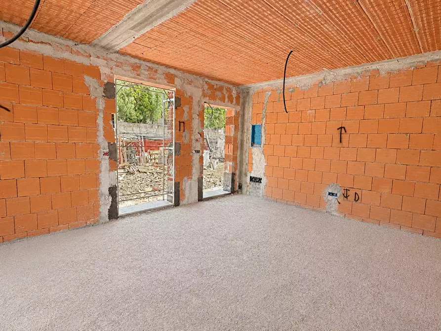 Immagine 24 di Villa in vendita  in Via Aristotele 14 a Mascalucia