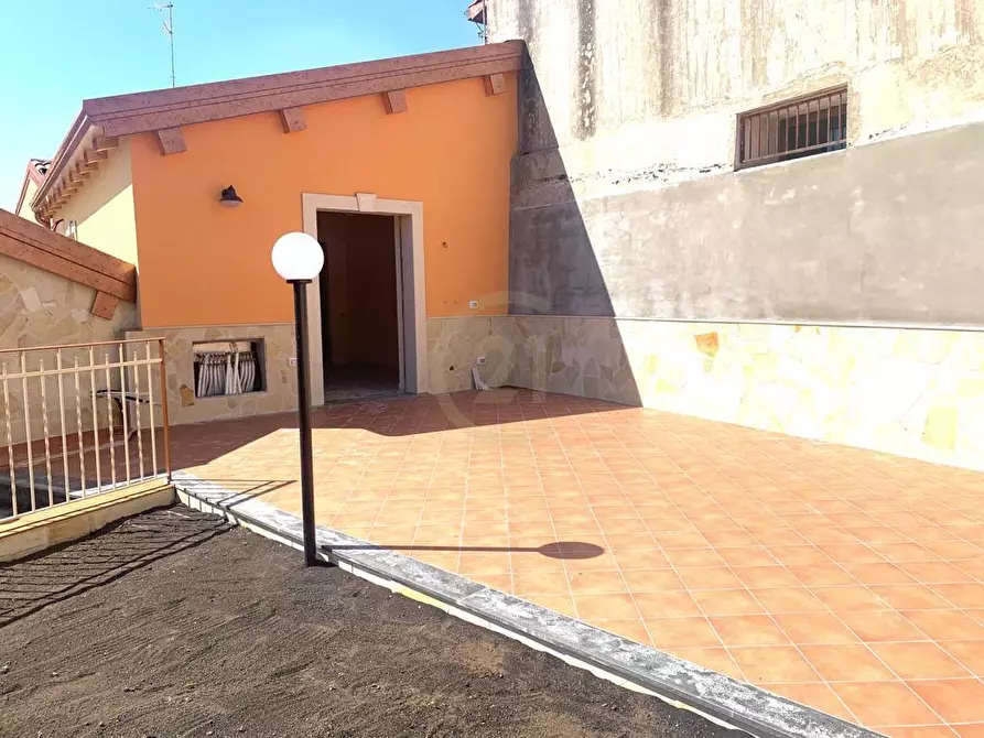 Immagine 11 di Rustico / casale in vendita  a Trecastagni