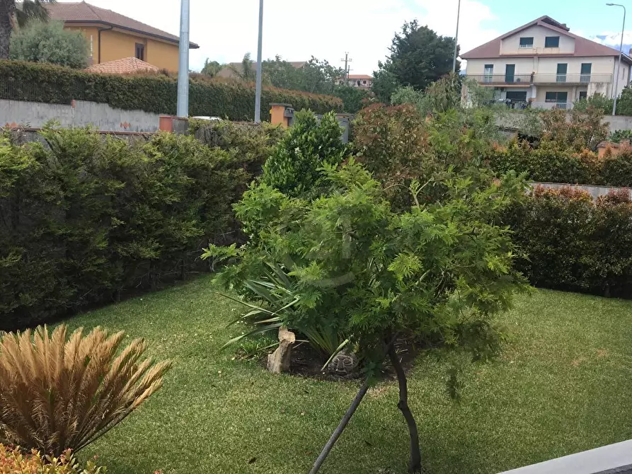 Immagine 12 di Casa bifamiliare in vendita  a Mascalucia