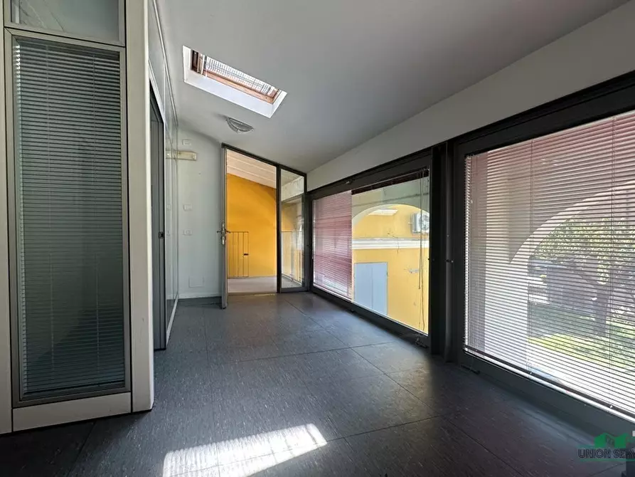 Immagine 14 di Ufficio in affitto  in Viale Libertà 5 a Collecchio