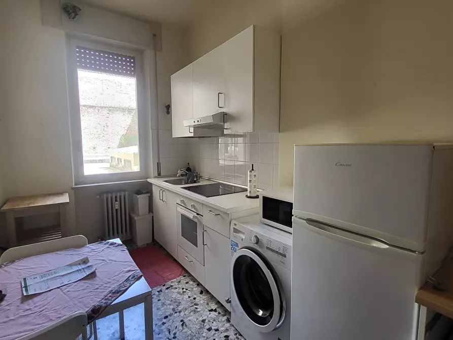 Immagine 16 di Trilocale in affitto  in Borgo Santo Stefano 3 a Parma